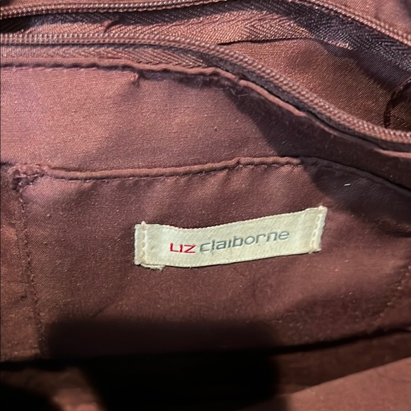 Liz Claiborne Tote Bag with grey velvet Crossbody and red wallet, bundle - Picture 15 of 16